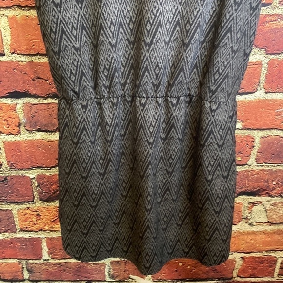 MEC Slip On Lightweight Short Sleeve Dress Size S - Picture 5 of 11